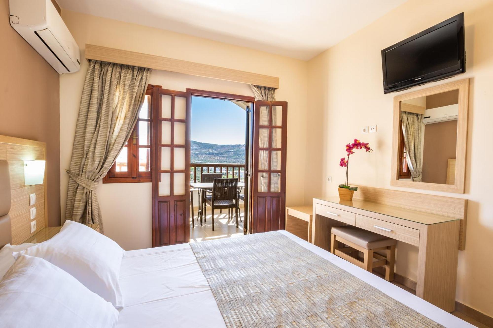 Aphrodite Luxury Studios & Apartments Kárpathosz Kültér fotó