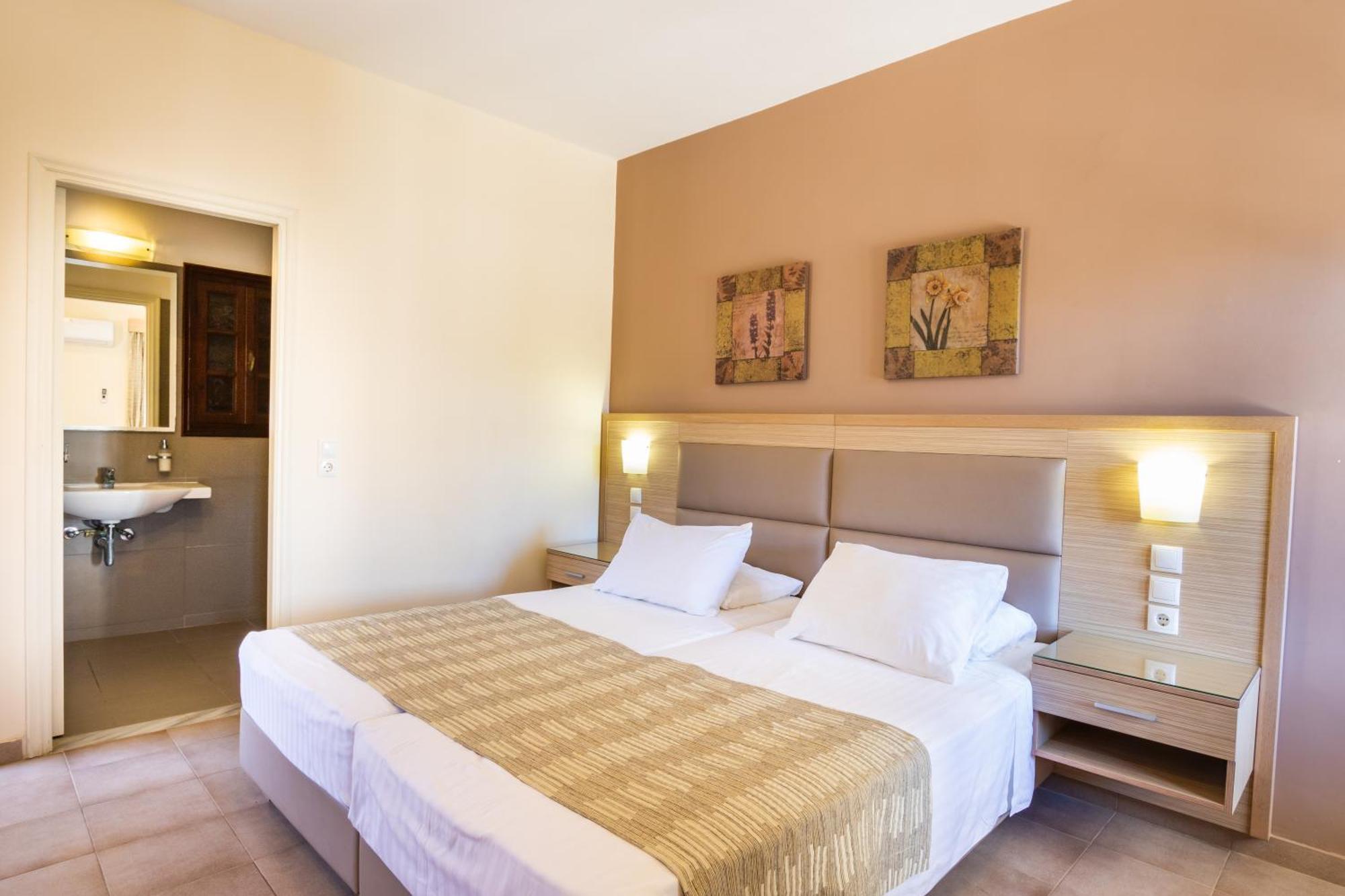 Aphrodite Luxury Studios & Apartments Kárpathosz Kültér fotó