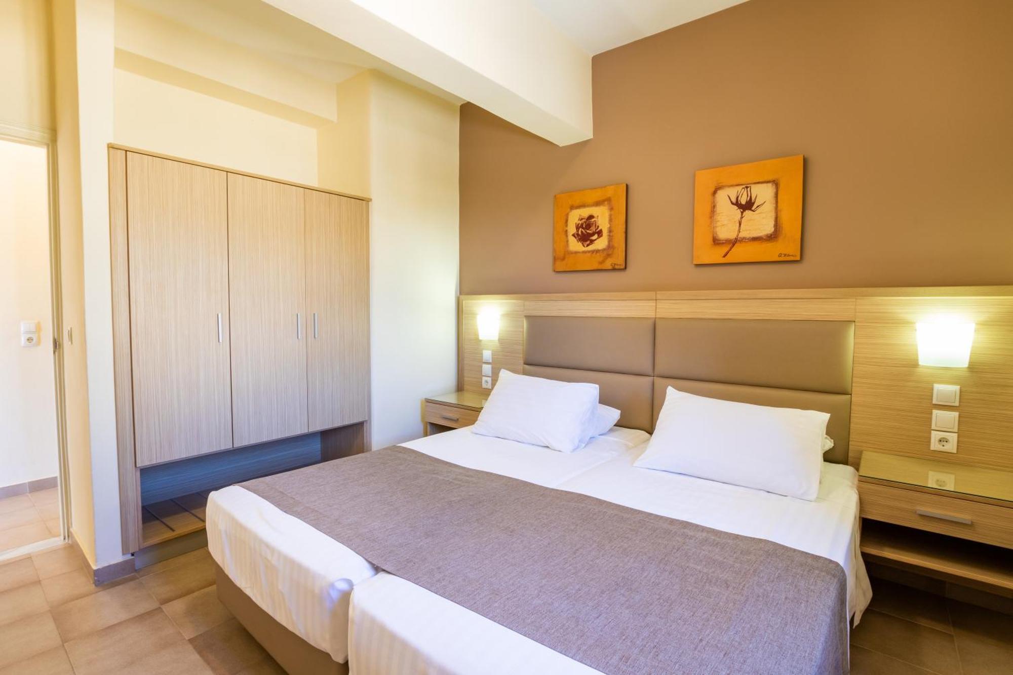 Aphrodite Luxury Studios & Apartments Kárpathosz Kültér fotó
