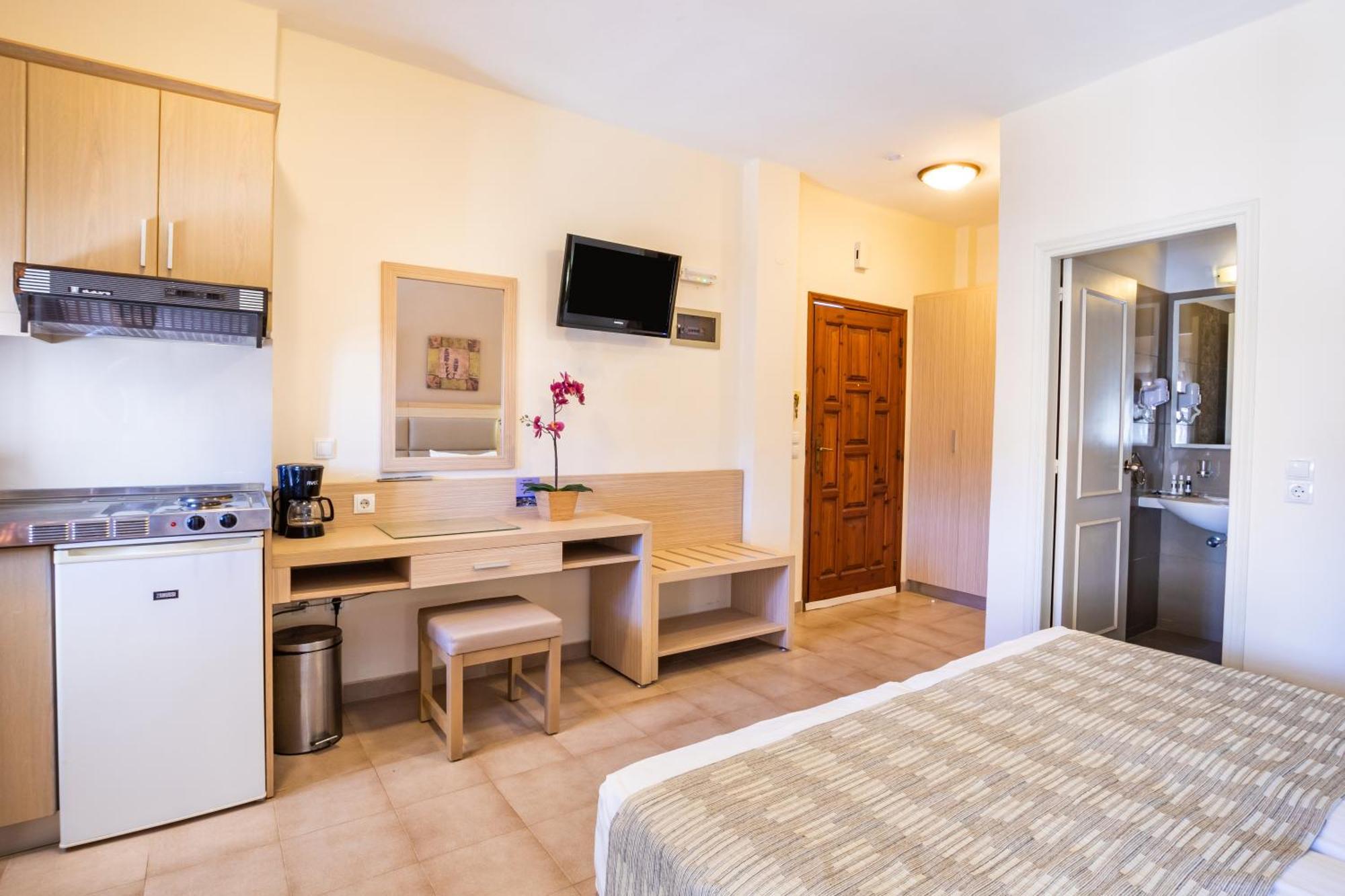 Aphrodite Luxury Studios & Apartments Kárpathosz Kültér fotó